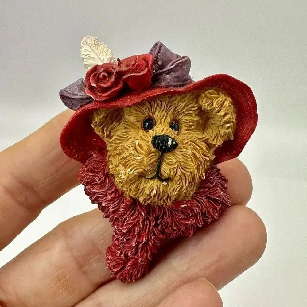 TB.C. Boyds Bears bear vintage brooch